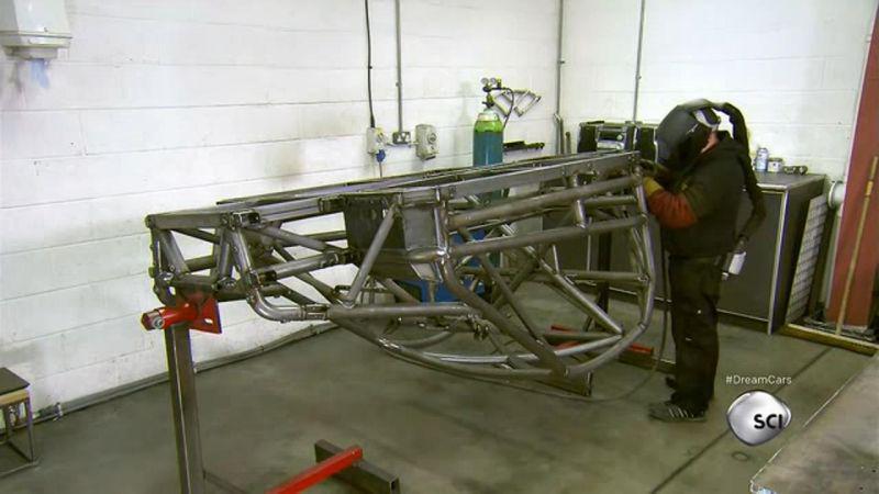 How Its Made Dream Cars Series 2 1of8 Bugatti Veyron 720p HDTV x264 AAC MVGroup org mp4 preview 10